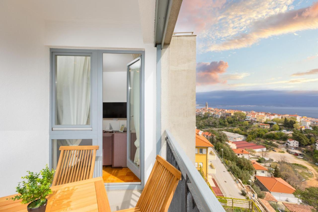 Apartman Leona Apartamento Vrbnik Exterior foto