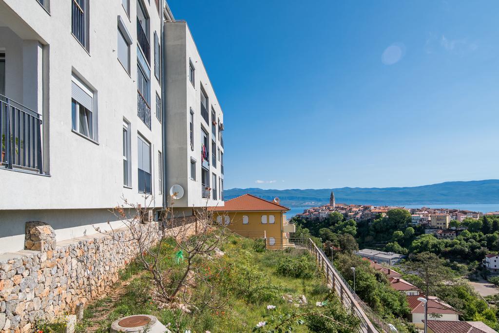 Apartman Leona Apartamento Vrbnik Exterior foto